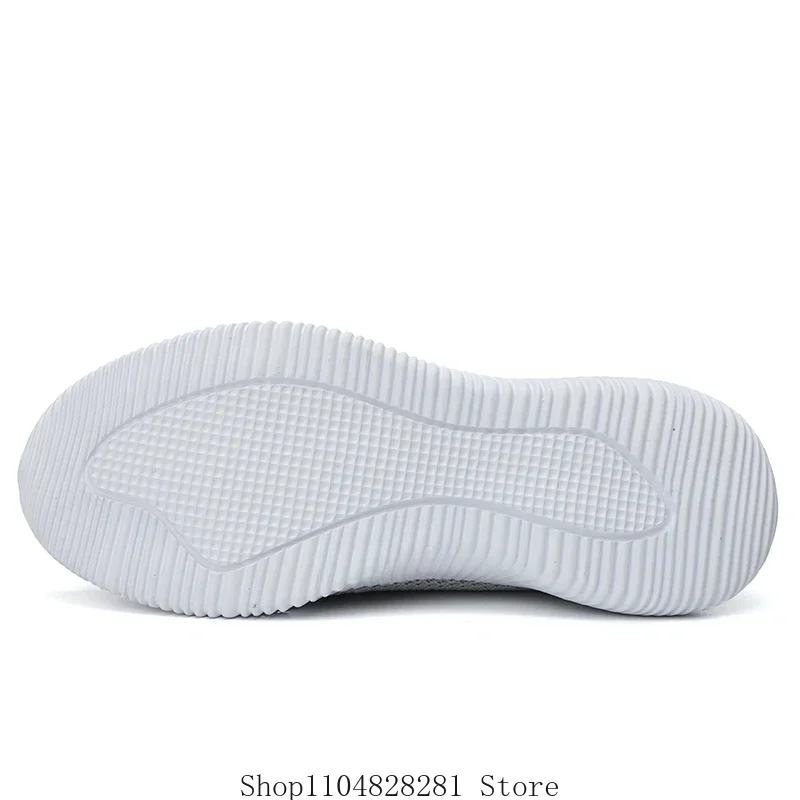 النساء أحذية مفلكنة عالية الجودة النساء أحذية رياضية الانزلاق على أحذية مسطحة النساء المتسكعون حجم كبير 42 المشي شقة