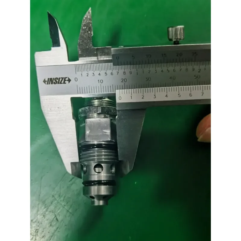 RVY0.M18 relief  hydraulic thread cartridge  VIS safety valve overload construction machinery multi-way valve view 4