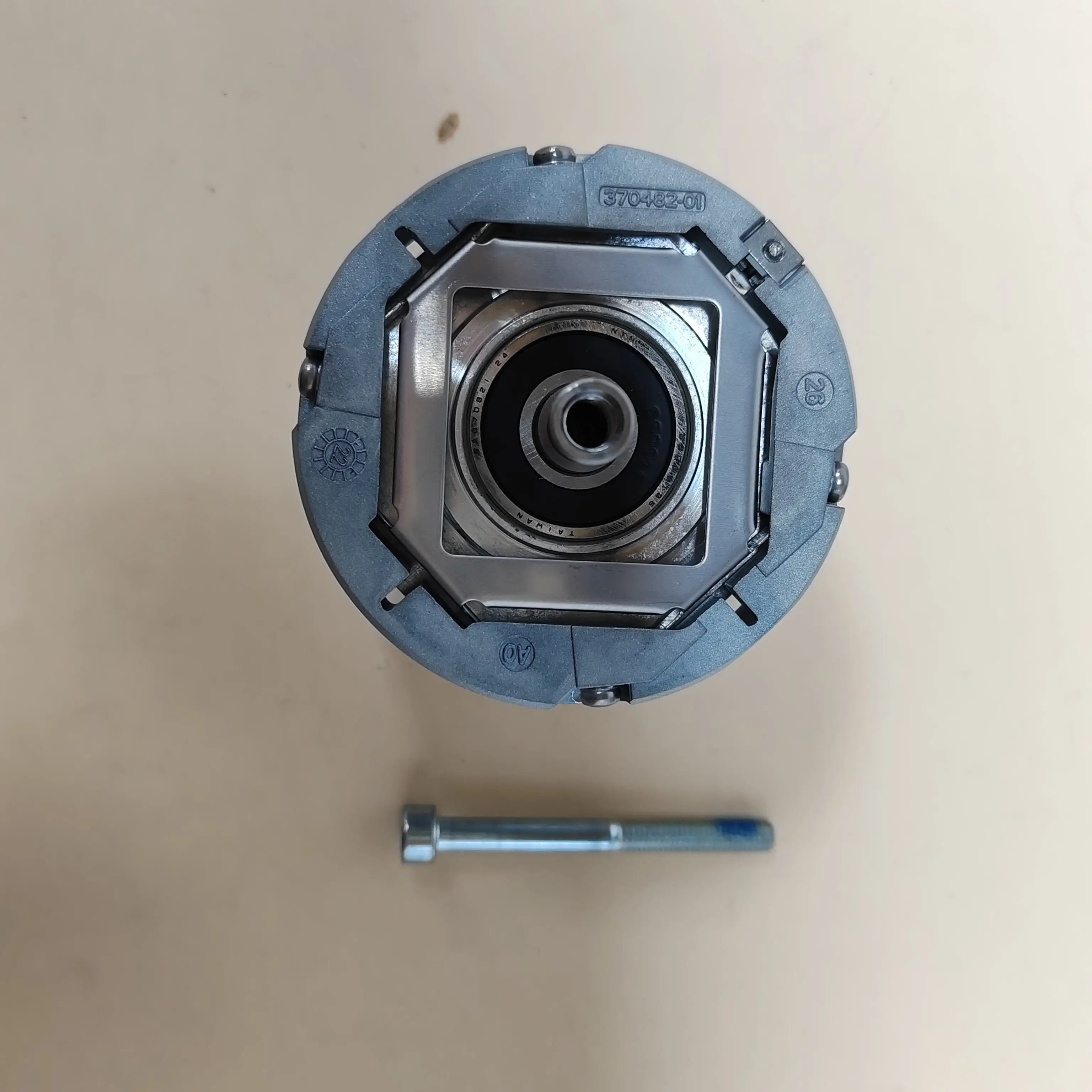 Best Price Heidenhain Encoder ECN 1313 2048 Escalator Elevator Traction Encoder ECN 1313 2048 62S12-78 Hollow Shaft Encoder