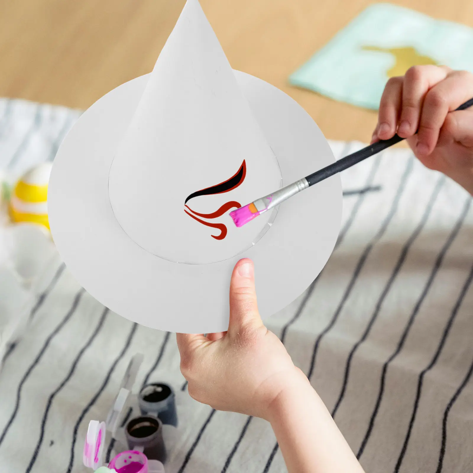 

6Pcs Children Paper Hats DIY Graffiti Set Kindergarten Graduation Painting Hats for Kids Crafts Party Decorating Supplies