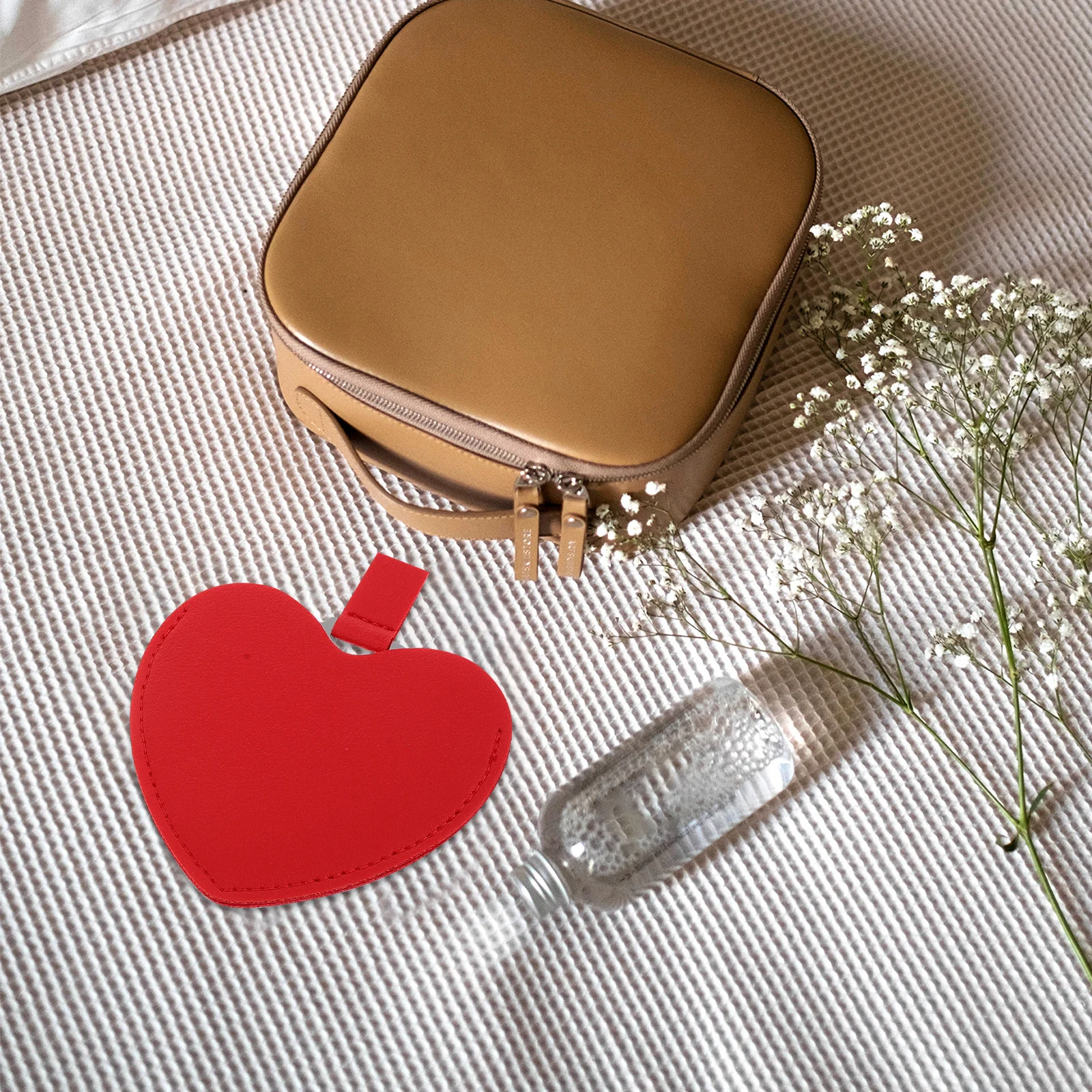 2 قطعة مرآة مكياج محمولة على شكل قلب صغيرة من الفولاذ المقاوم للصدأ مرآة محمولة باليد للاستخدام الشخصي والسفر