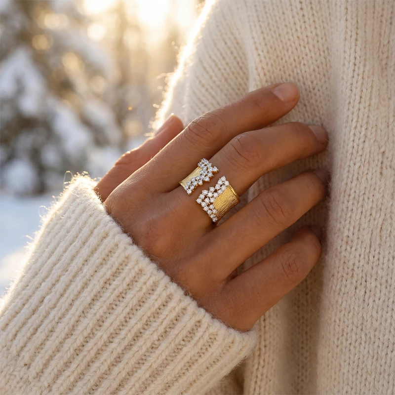 Trendige Geometrische Offene Kubische Zirkonia Luxus-Ringe für Frauen Goldfarben Hochwertige Damen-Accessoires Hochzeits- und Partyschmuck