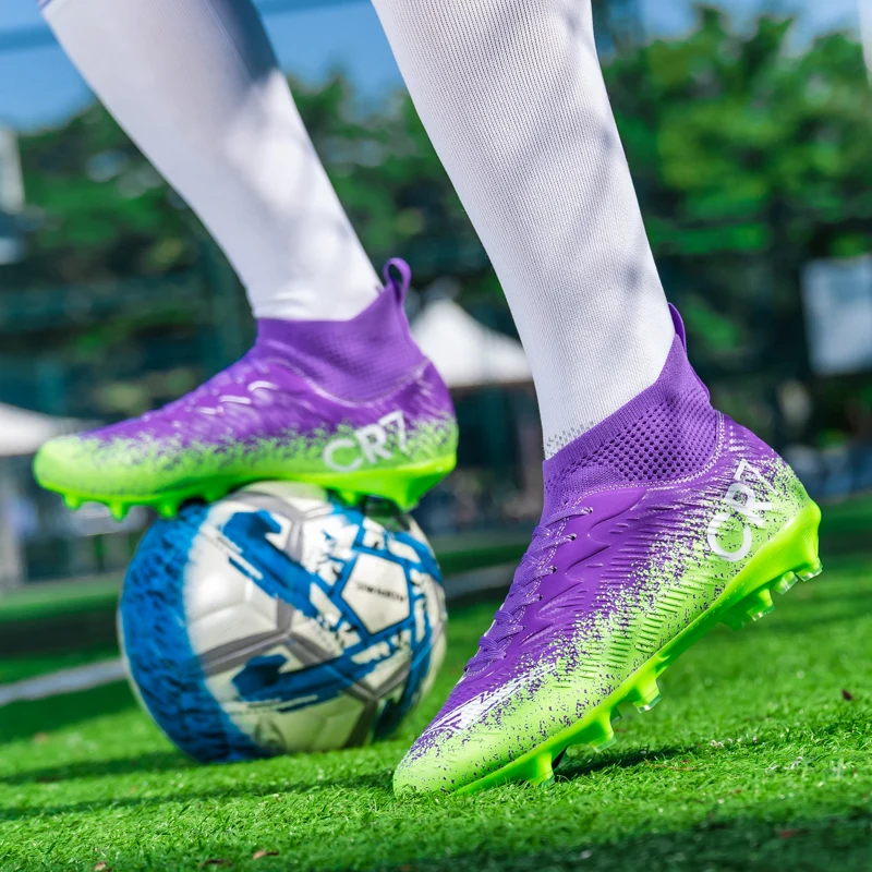 

Men's High Top Soccer Shoes Natural Grass Training Football Boots FG/TF Wear-Resistant Anti-Slip Sports Gear for Men