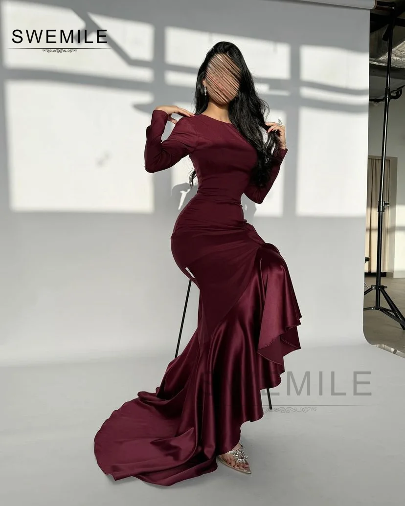 Red Elegant And Beautiful Dresses For Women Sweep Train Long Sleeves Scoop Neckline Satin Zipper Up Formal Occasion Dresses