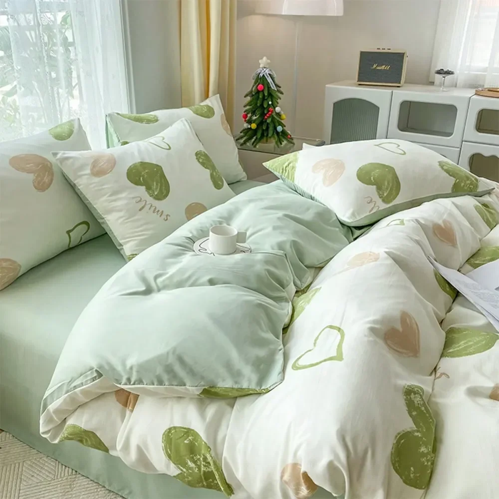 

Heart Pattern 4 Pieces Bedding Set 1 Duvet Cover, 2 Pillowcases, 1 Bed Sheet, Warm Style Duvet Cover Set Without Filler, Suitab