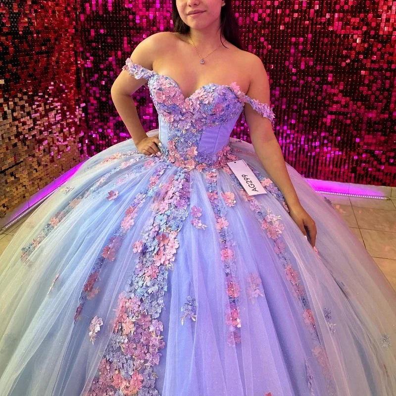 

Charming Tulle Princess Ball Gown Charming Quinceanera Dress Classic 3D Flower Appliqué Sequin With Cape Sweet 16 Dress