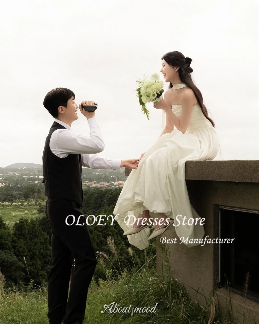

OLOEY Strapless Wedding Dresses A-line Elegant Bridal Gown Sweep Train Korea Photo Shoot Dresses Custom Made 웨딩드레스