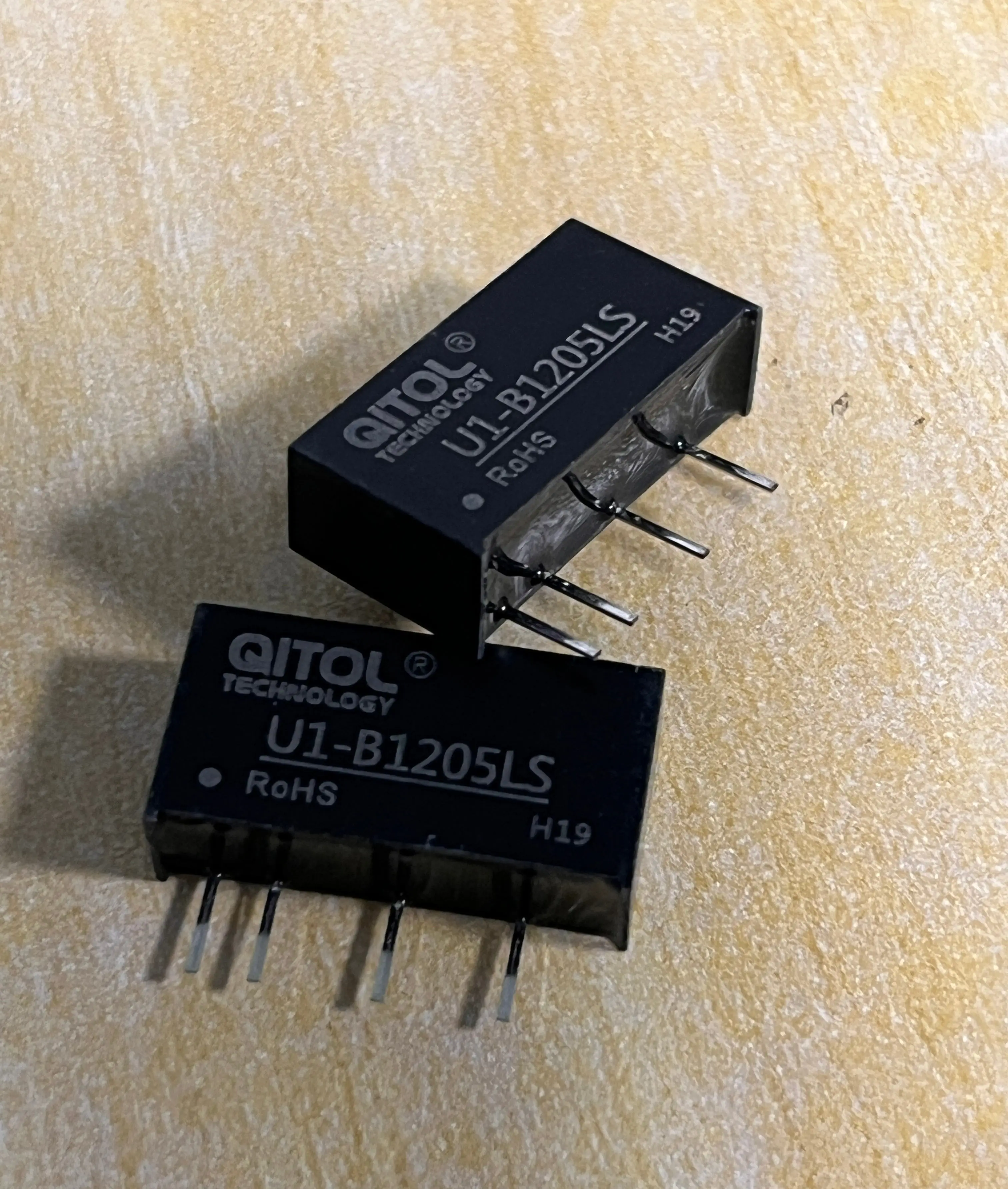 1W B1205LS-1WR3 U1-…