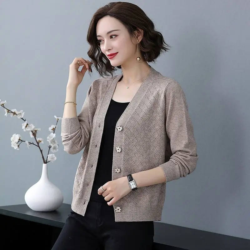 Solid Sweaters Casual Ladies Buttons Cardigan V-neck Tops Autumn Winter Thin V-neck Coat 2023 New Women\'s Clothing Knitting