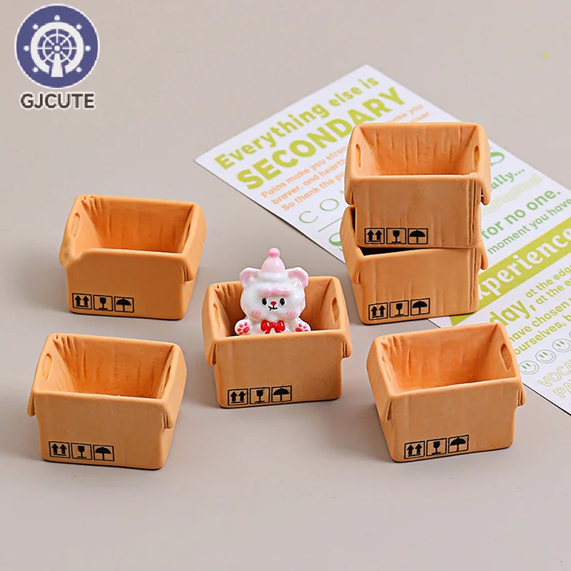 

Holiday Gift Set: 3pcs Resin Miniature Carton Boxes 1:12 for Dollhouse Decoration