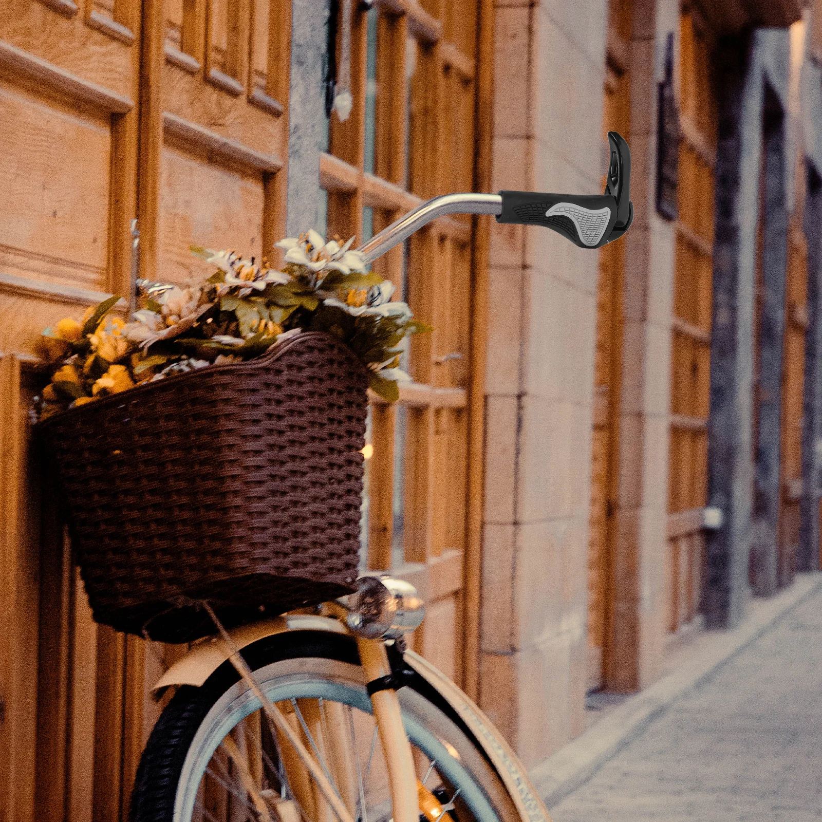 

1 Pair Mountain Bike Handlebar Grips Silicone Ergonomic Design Aluminum Alloy Bullhorns Comfortable Long Ride Durable Nonslip