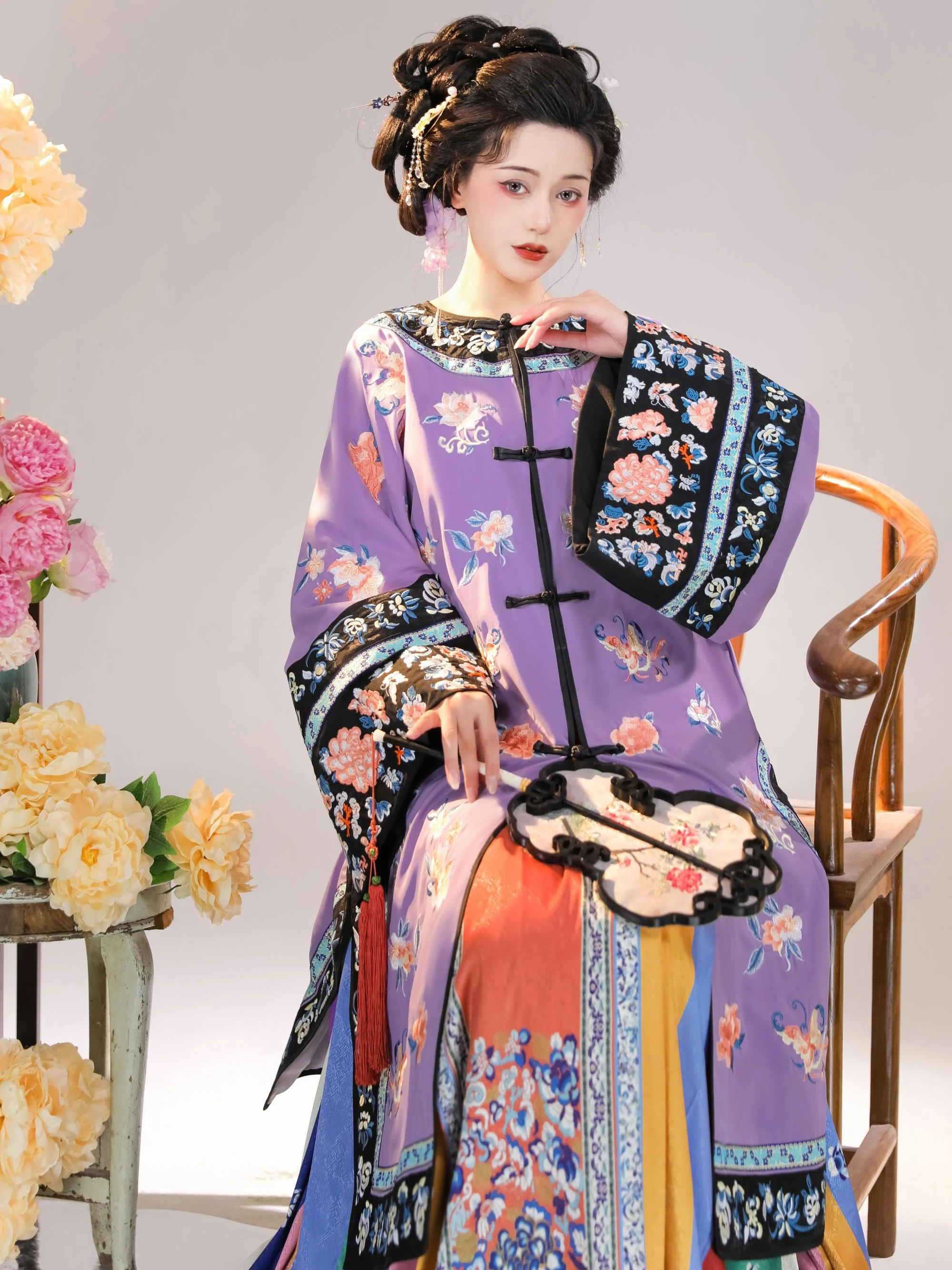 

Horse-Face Skirt Machine Embroidery Chinese Qing Dynasty Clothing Characteristic Ethnic Clothing chinese clothes for women