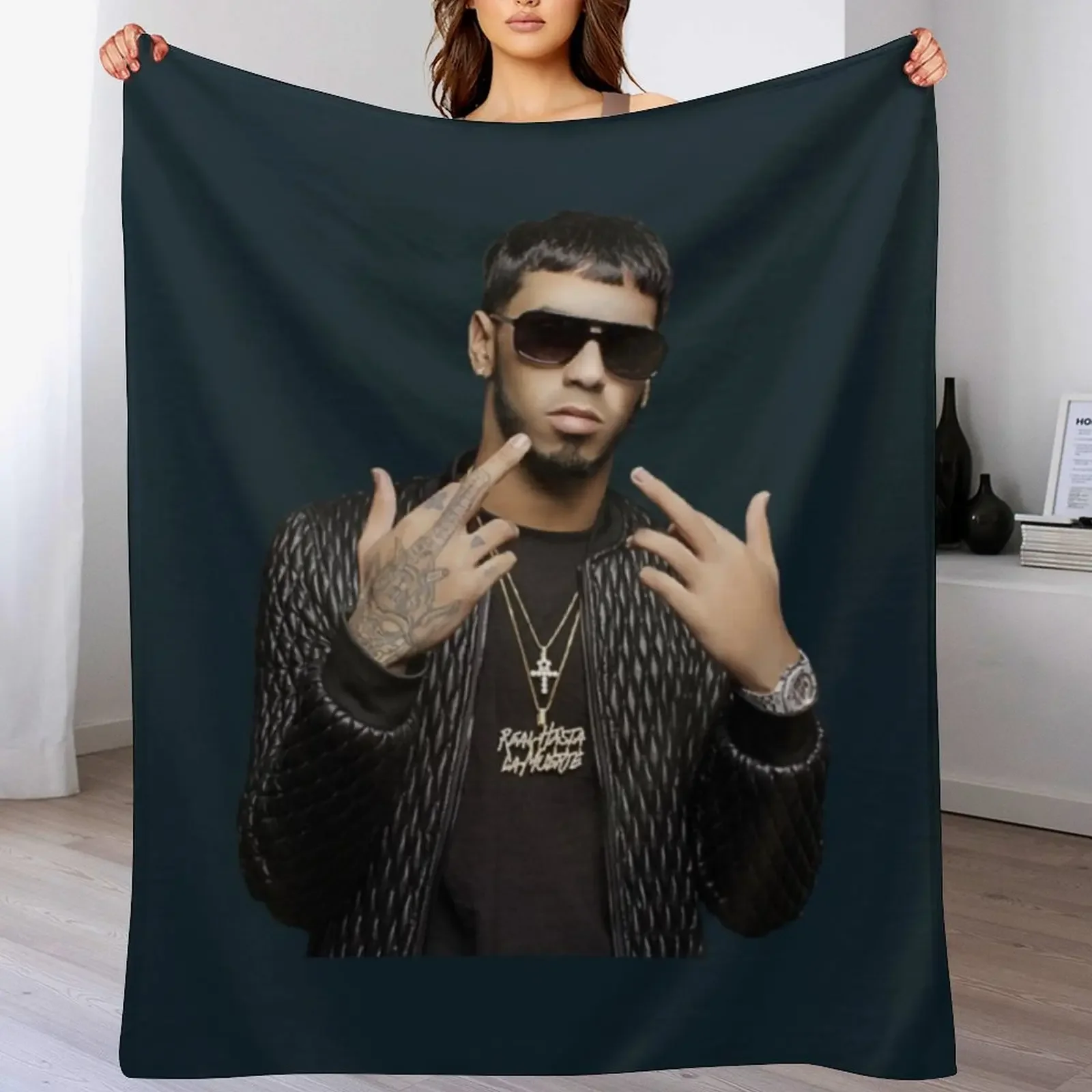 

Anuel AA Throw Blanket Breathable Lightweight Blanket for Adults Kids