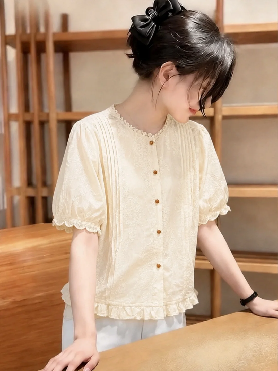 

Summer 2026 Women's Loose Fit Single Button Shirt Versatile Lazy Style Korean Version Straight Tube Bubble Sleeve Pure Color