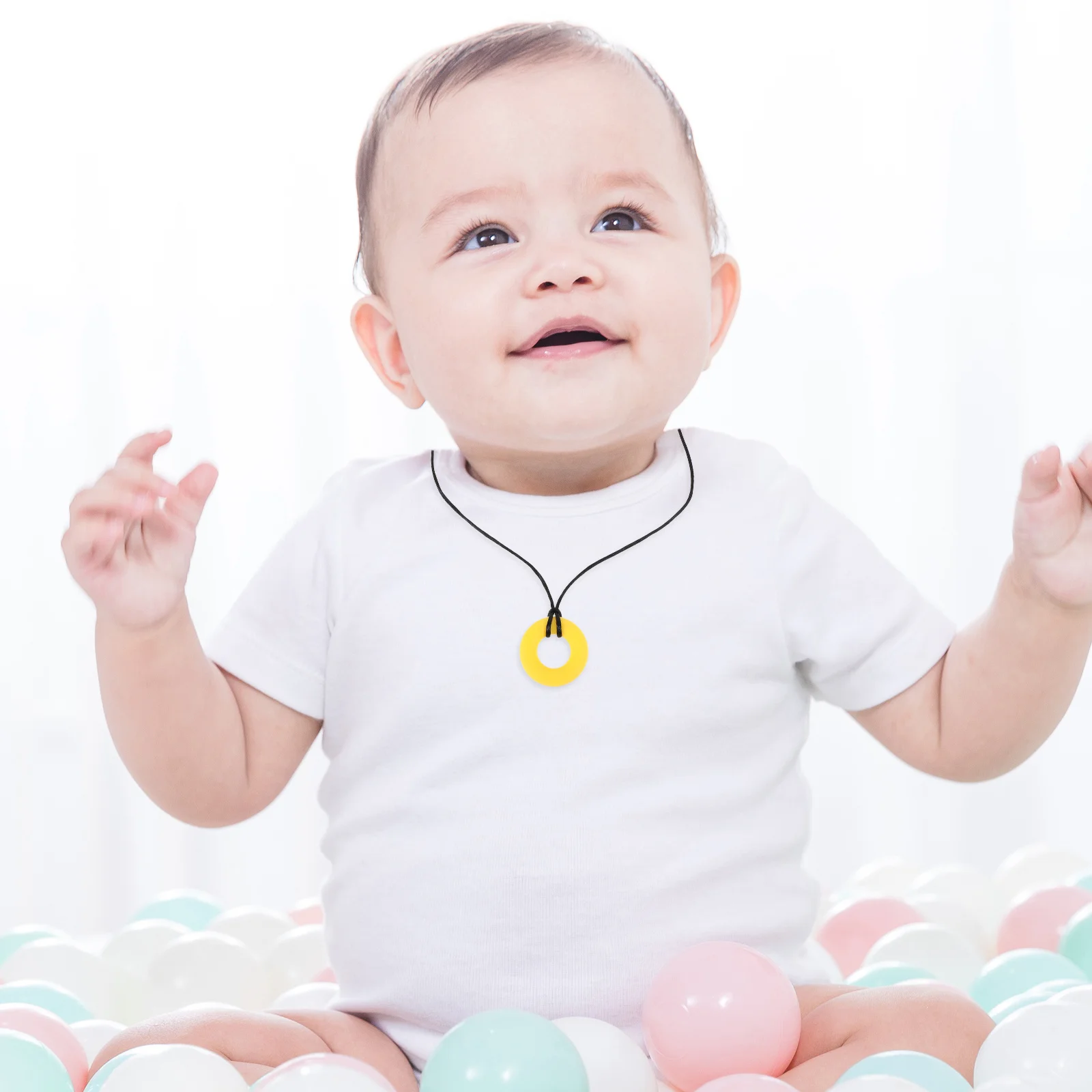 

Sensory Chewy Necklace for Boys Girls Toddlers Teething Pendant for Chewing Practice Tool