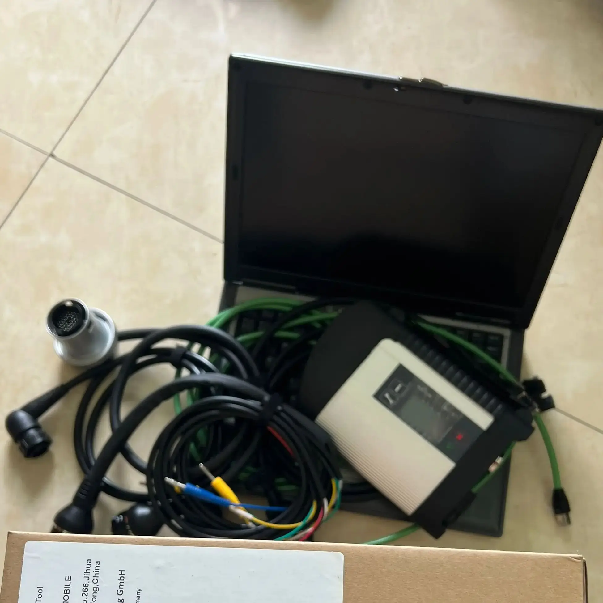 

Новейший тестер сканера Xentry-DAS-ST FINDER для автомобилей Mercedes Truck с ноутбуком MB SD C4 и D630