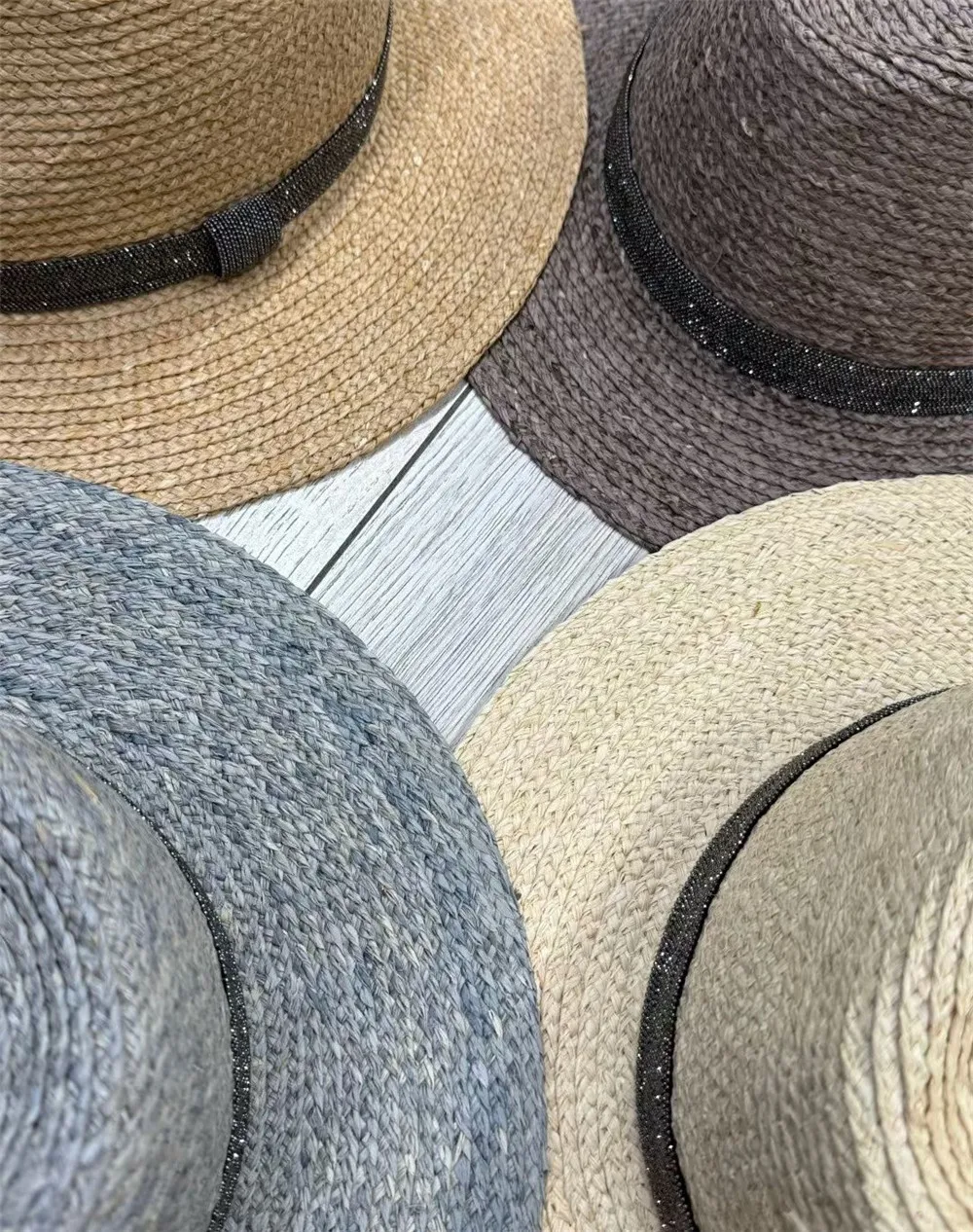 Women Raffia Straw Hat with Beaded Trim Sun Protection Vacation Beach Cap