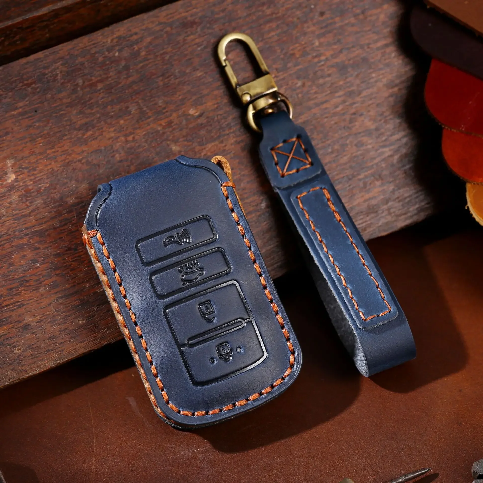 4 Button Leather Car Key Fob Case Cover Shell for Kia Cadenza K9 K7 K-04 Sorento K900 New K7 2013 2014 2015 2016 Accessories