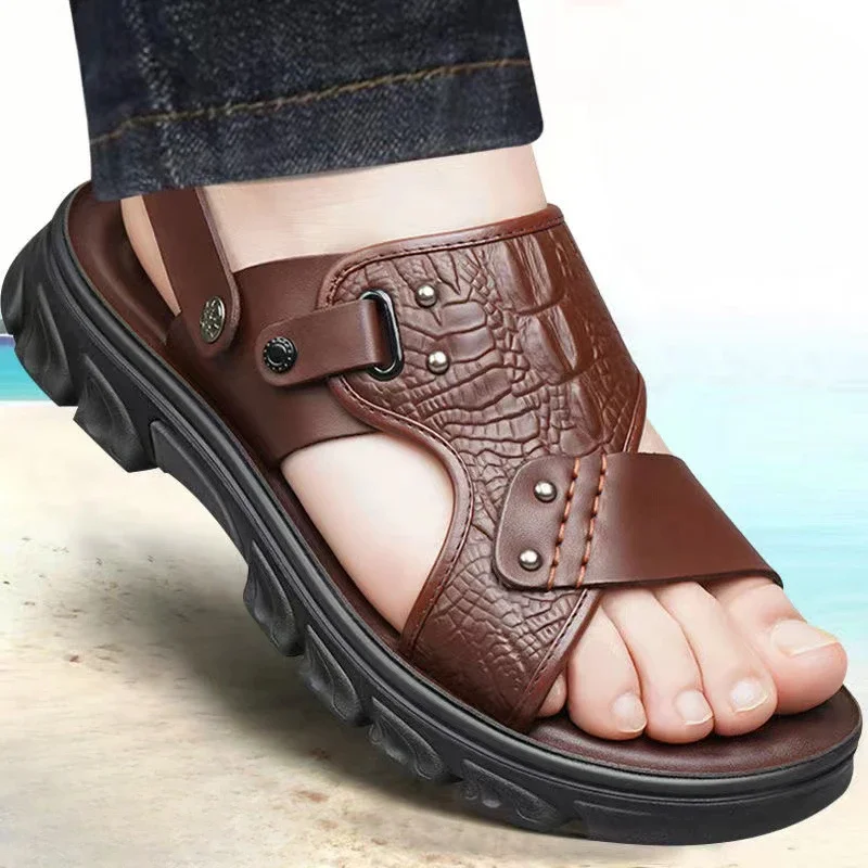 Men's Sandals Outdoor Soft Sole Comfortable Walking Shoes Summer Open-toed Beach Shoes High Quality Leather Dual-use Slippers