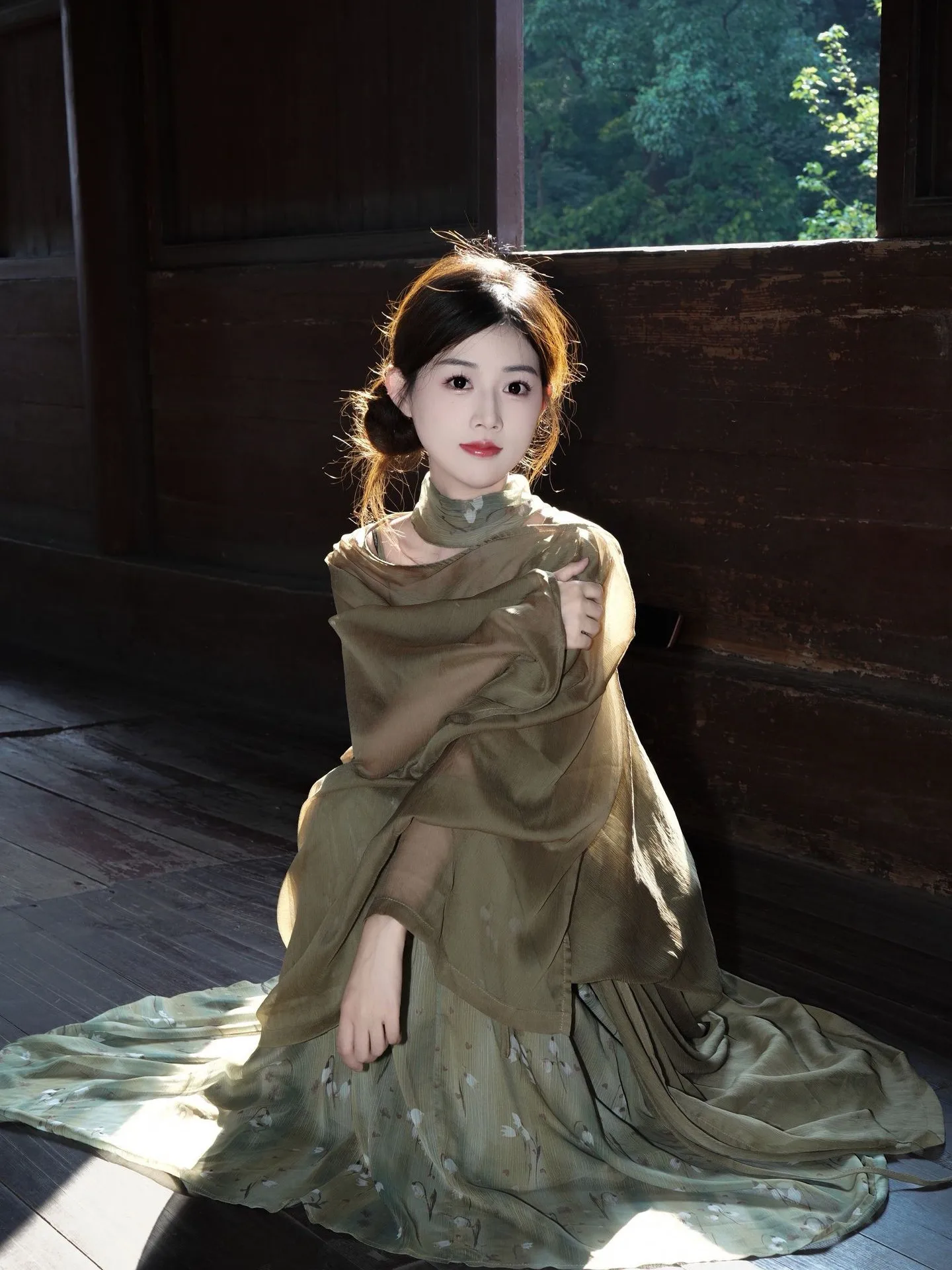 

Retro Green Floral Print V-Neck Strapless A-Line Long Dress Slimming Waist Design Spring Summer Fashion Women's Dress