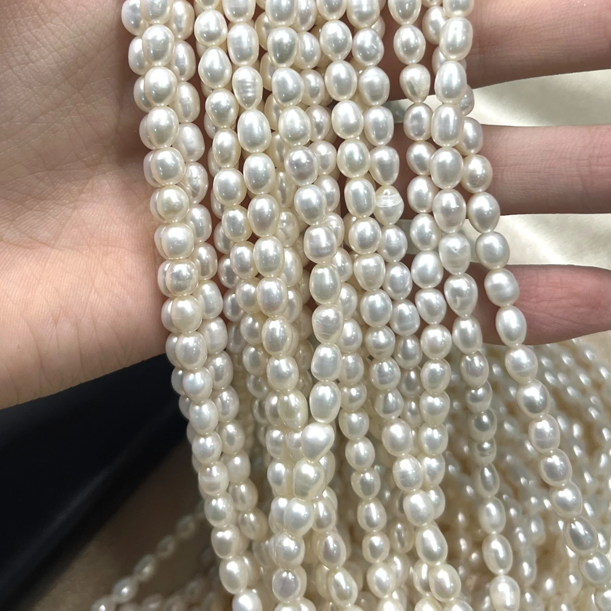 

Natural Freshwater Pearl Rice-Shaped Pearl 4-5mm Isolation Beads For Jewelry Making DIY Necklace Earrings Bracelet Accessories