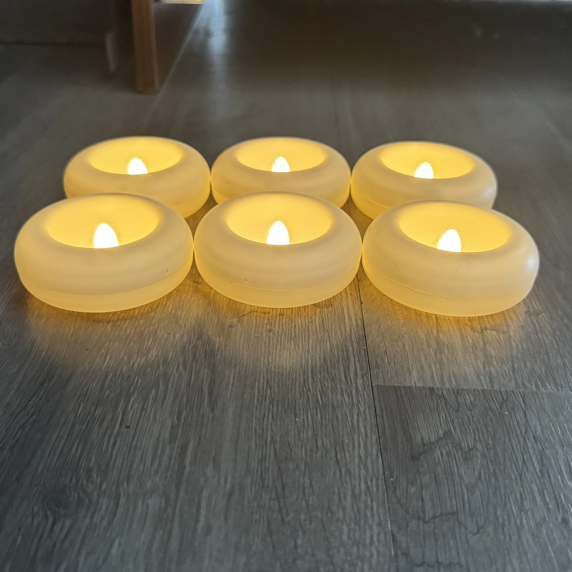 Waterproof Swimming Pool Candle Smokeless Floating Tealights Candle Realistic Flickering Party Candles For Party Wedding Praying