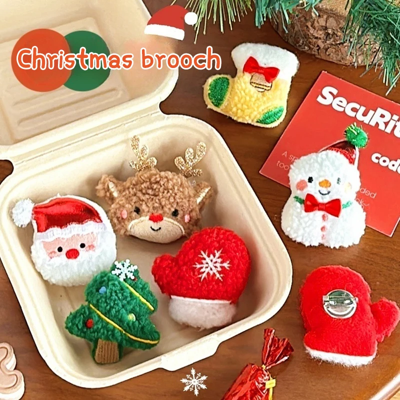 1Pcs Christmas Plush Doll Brooch Christmas Tree Santa Claus Snowman Socks Pin Bag Coat Sweater Scarf Badge Pins Accessorie