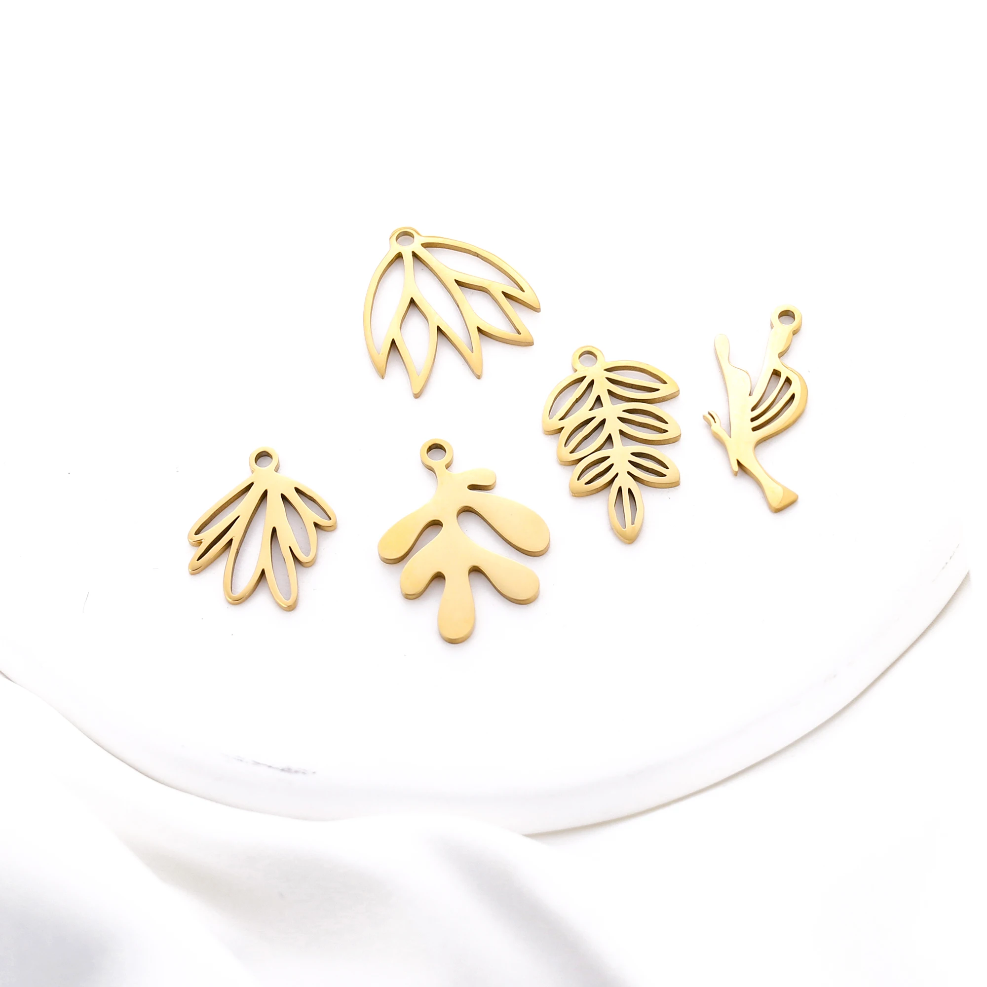 5 stücke Edelstahl Geometrie Charms Baum Blatt & Feder & Schmetterling Anhänger Für Die Herstellung Von Ohrringen DIY Schmuck Zubehör Großhandel – Detail 5