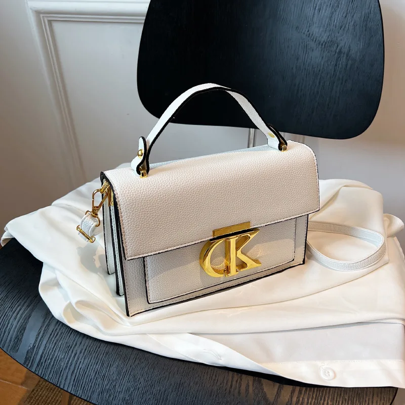 

Popular Fashion 2026 New Versatile Light Luxury Niche Design Shoulder Premium Portable Small Square Bag Messenger Bag