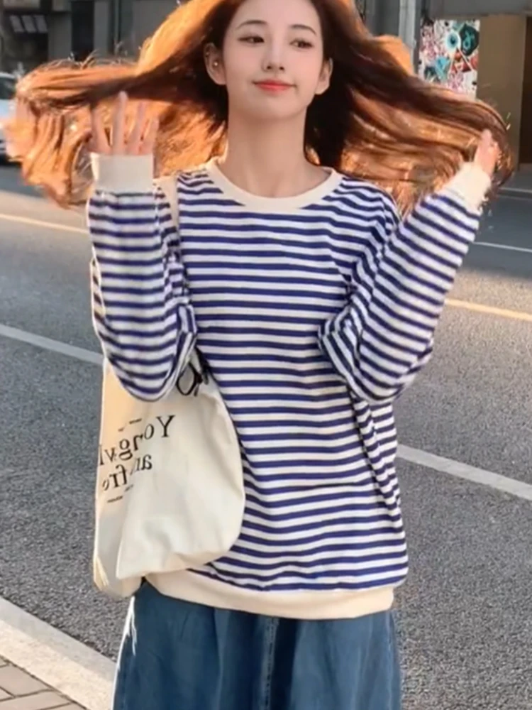

Женская свободная футболка с длинным рукавом в полоску, с эффектом похудения, в корейском стиле, модный повседневный топ прямого кроя