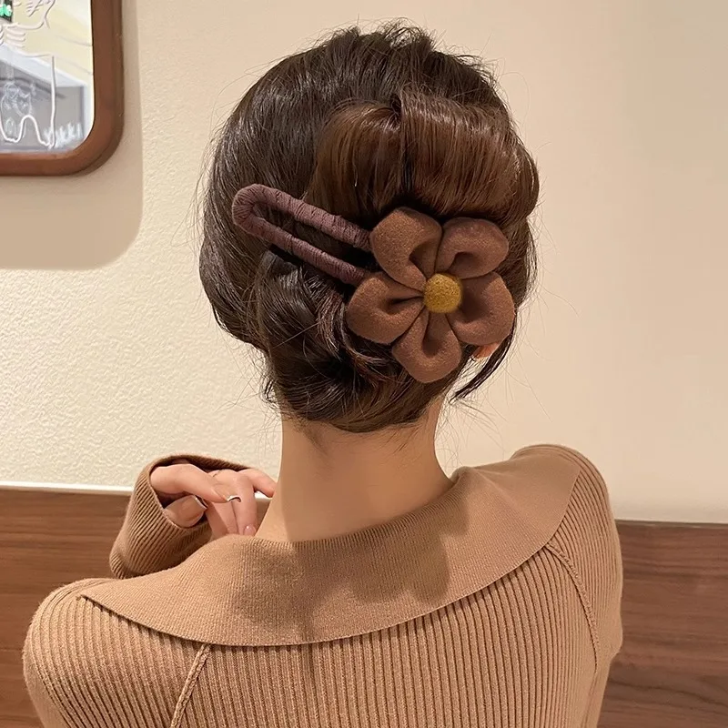 Large Plush Heart Hair Claw Shark Grip Warm Soft Velvet Back Head Updo Tamer for Women Cold Season Office Casual Wear Premium