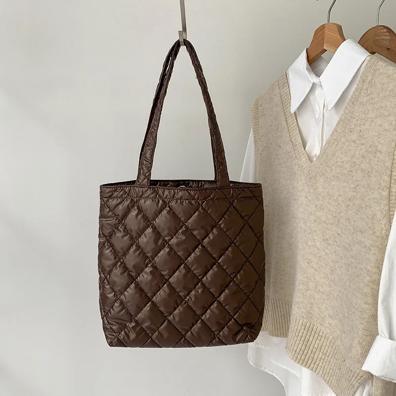 

Embroidered Lattice Shoulder Bags Luxury Slver Tote Bags Large Capacity Solid Underarm Handbags Ladies Travel Commuting Bags