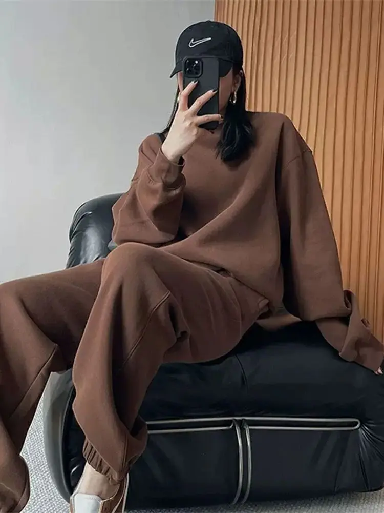 

2025 Women Korean Fleece Tracksuit Set Loose Hooded Sweatshirt Joggers Two Piece Outfit Student Casual Winter Set