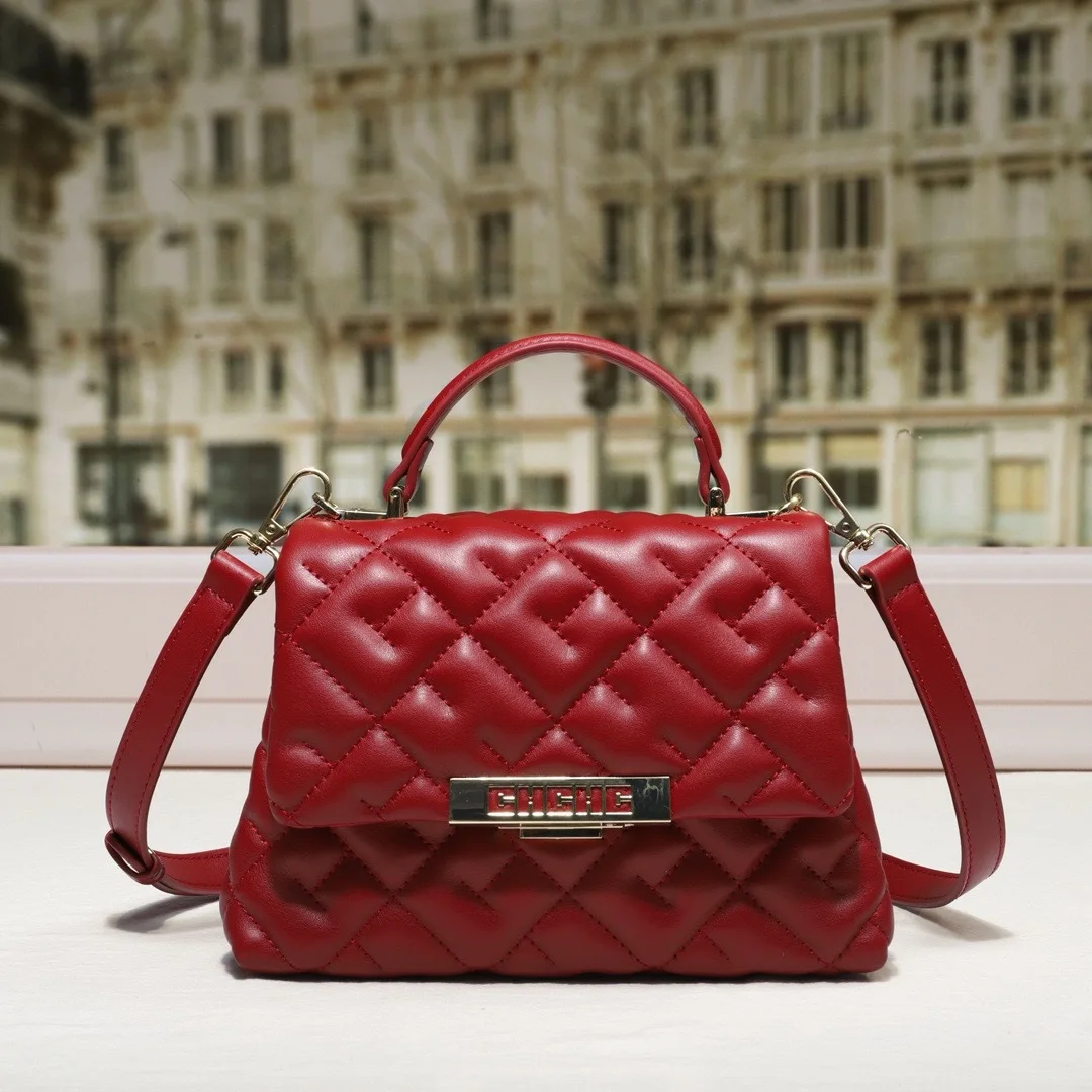 

Paris Fashion Inspired Leather Messenger Bag High-End Vintage For Women Commuter Elegant Design CHHCCH