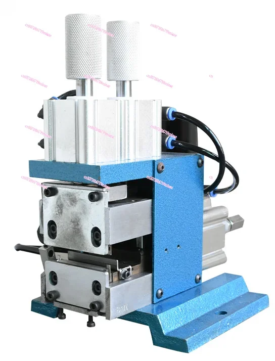 

Horizontal pneumatic wire stripping machine 310 sheathed wire outer skin stripping machine 315 small multi-core cable