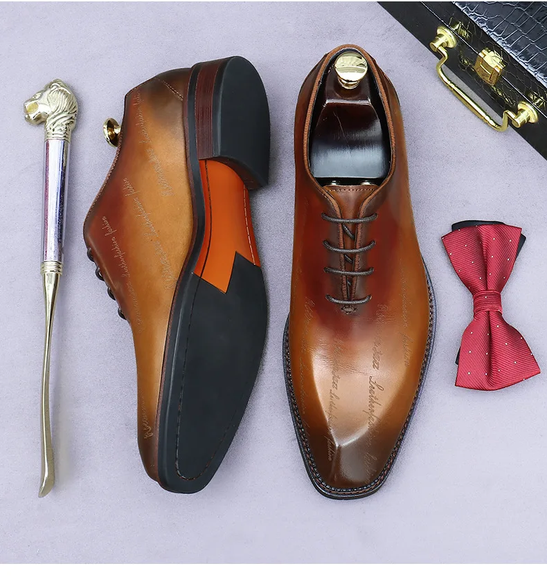 

Men's Luxury Script Embossed Gradient Genuine Leather Oxford Shoes Designer Whole-Cut Business Wedding Dress Shoes Male Footwear