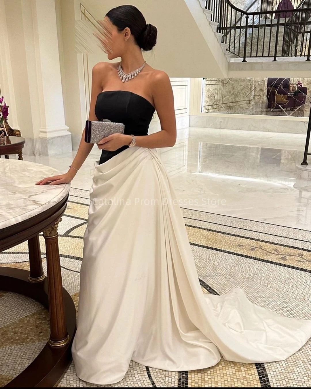 

Luxury Evening Dresses 2023 Strapless Sleeveless A-Line Ruffle White Formal Dress Sweep Train Request Wedding فساتين الحفلات