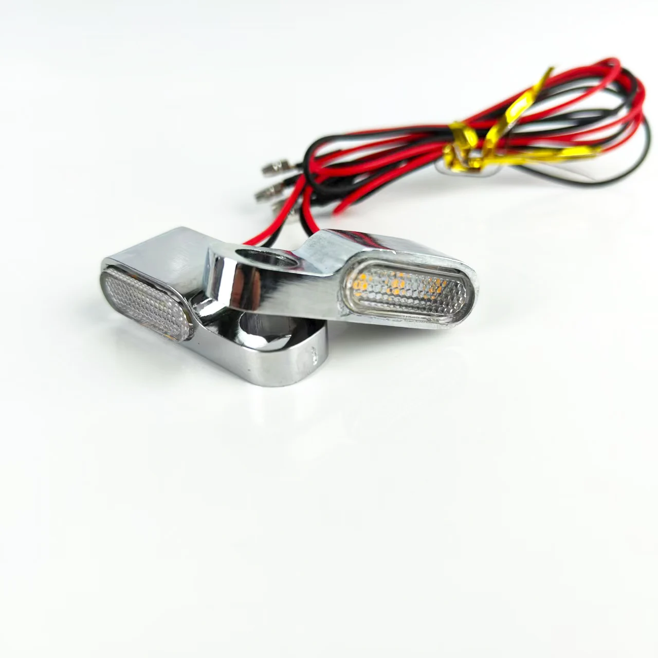 

2PCS Universal 12V Motorcycle Decoration Accessories Metal LED Turn Signal Flashing Indicator Running Light