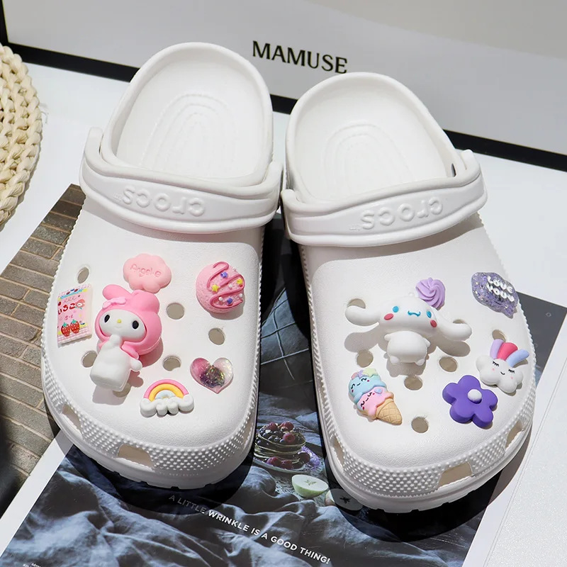 10/11/12pcs/set Sanrio Shoes Accessorie Cartoon Kawaii Melody Hole Shoes Buckle Set Diy Decoration Removable Girl for Gift