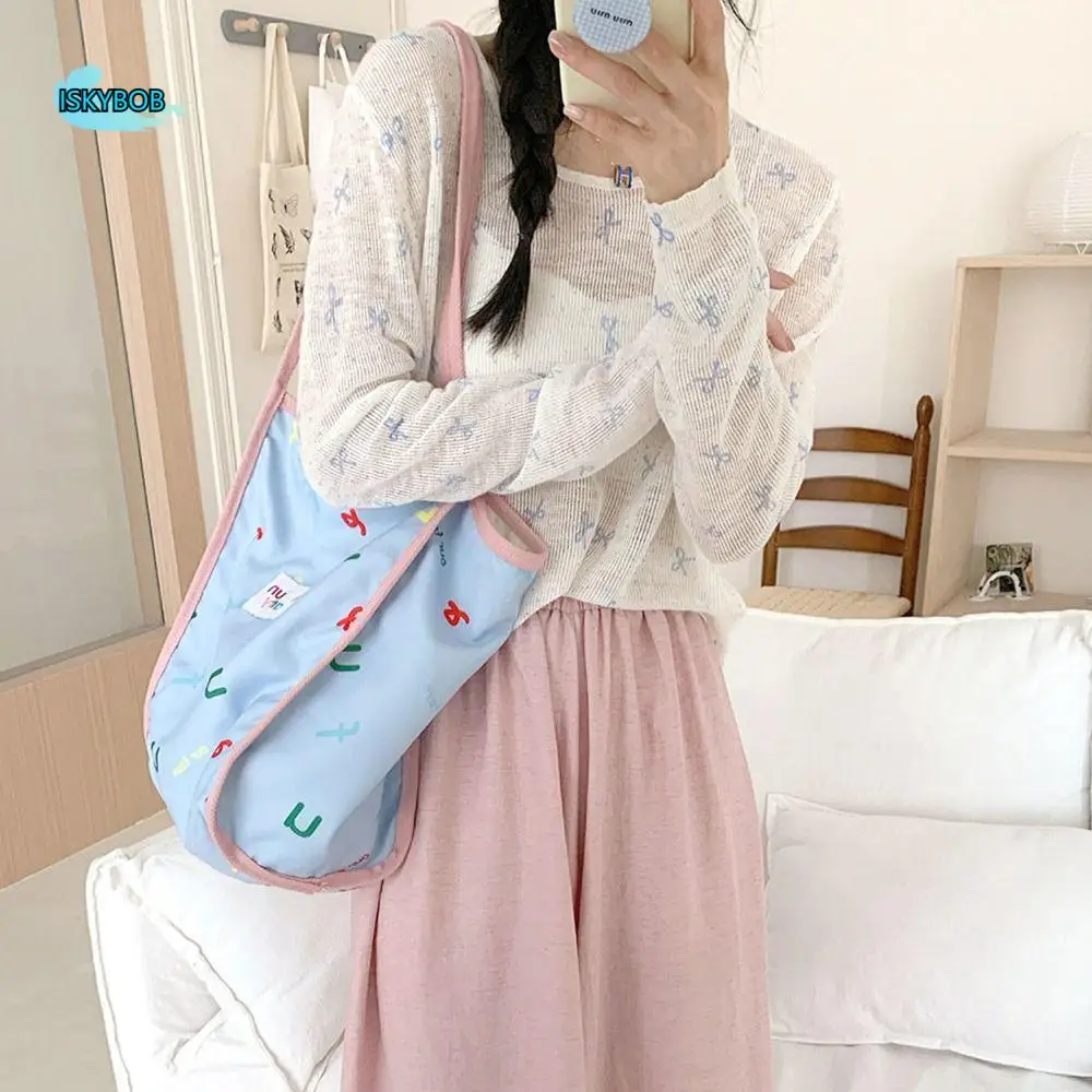 

Casual Chic Hobo Bag Letter Large Capacity Cartoon Shopping Bag Lightweight Portable Dopamine Color Basket Bag Unisex