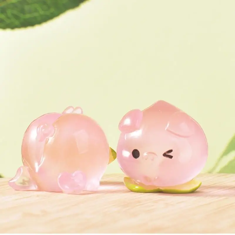 

G6KF 4Pieces Illuminating Pig Peach Design Dashboard Ornaments Resins Miniature Figurine For Car Home Office Decorative Piece