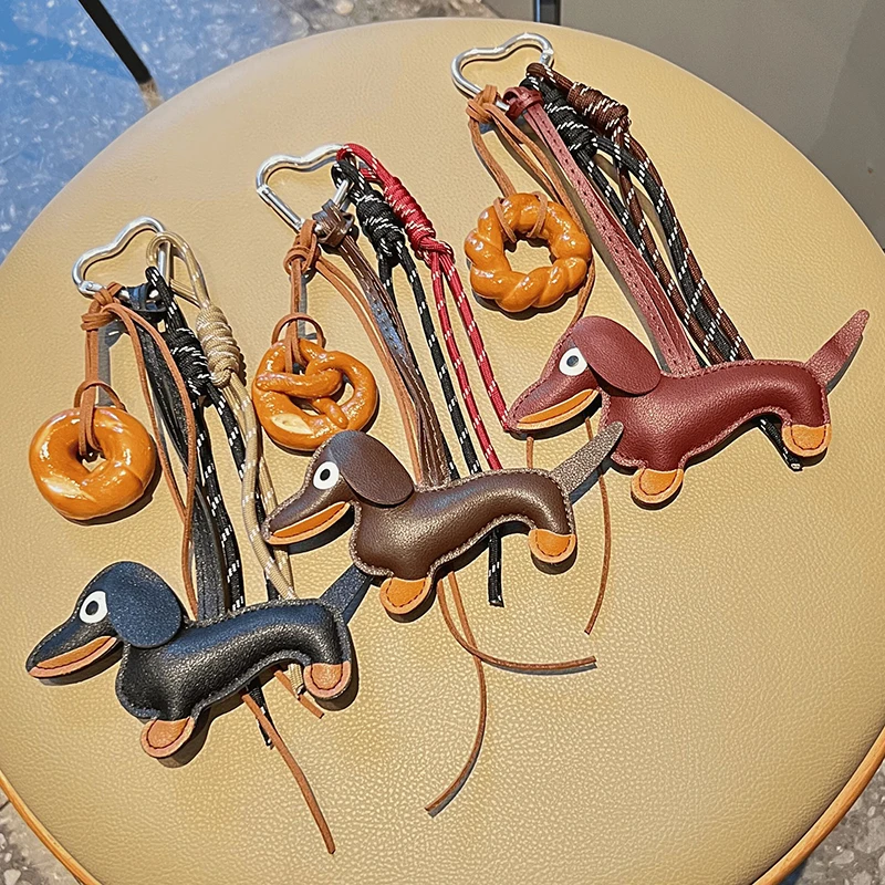 

Плетеная веревочная сумка, кулон, высококачественный брелок, кулон в том же стиле, подвеска в виде таксы, подходит для аксессуаров для сумки для телефона