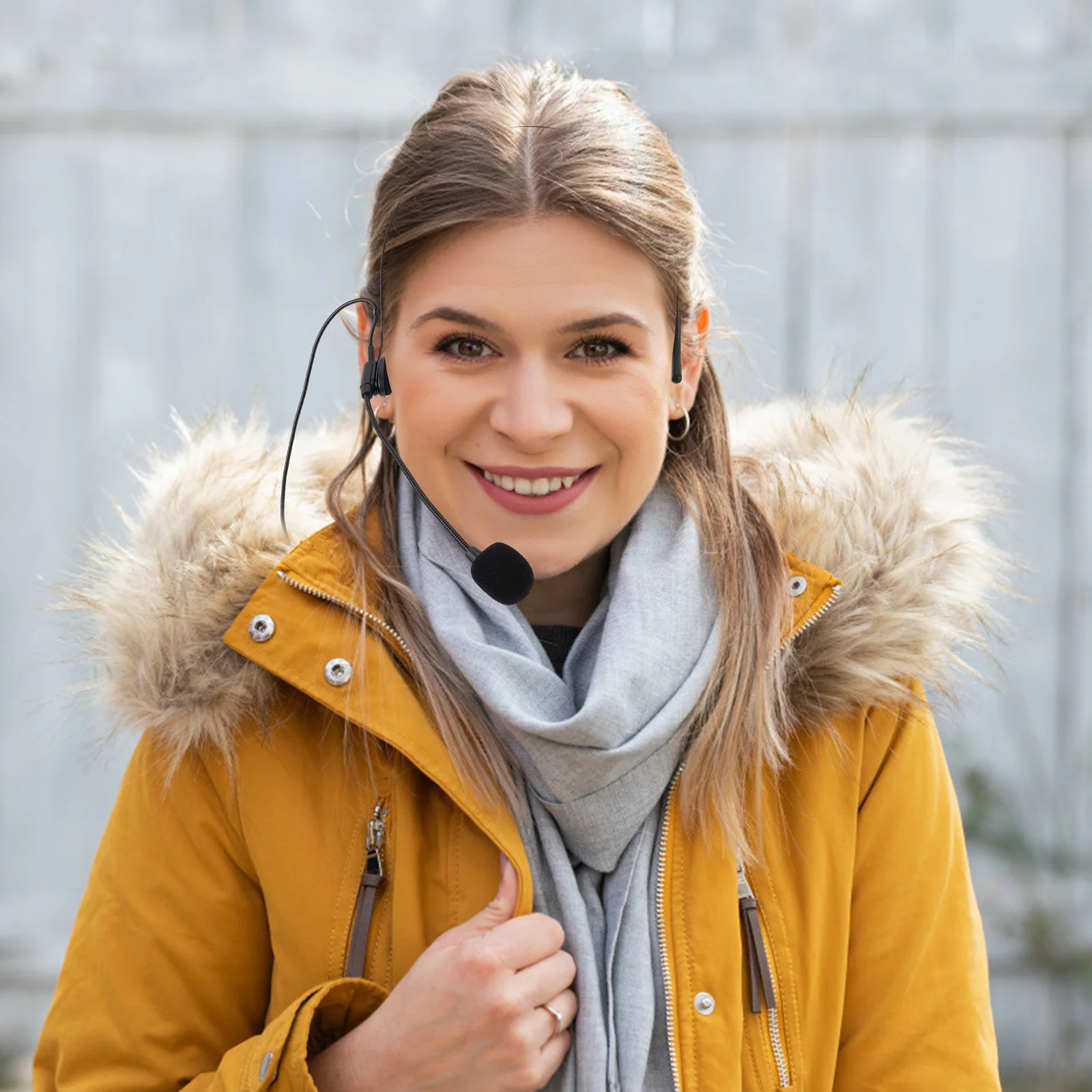 

Wired Microphone 3.5mm Screw Locking Headwear Condenser Copper Material High Shielding Purity Sound Bendable Sponge Chuck