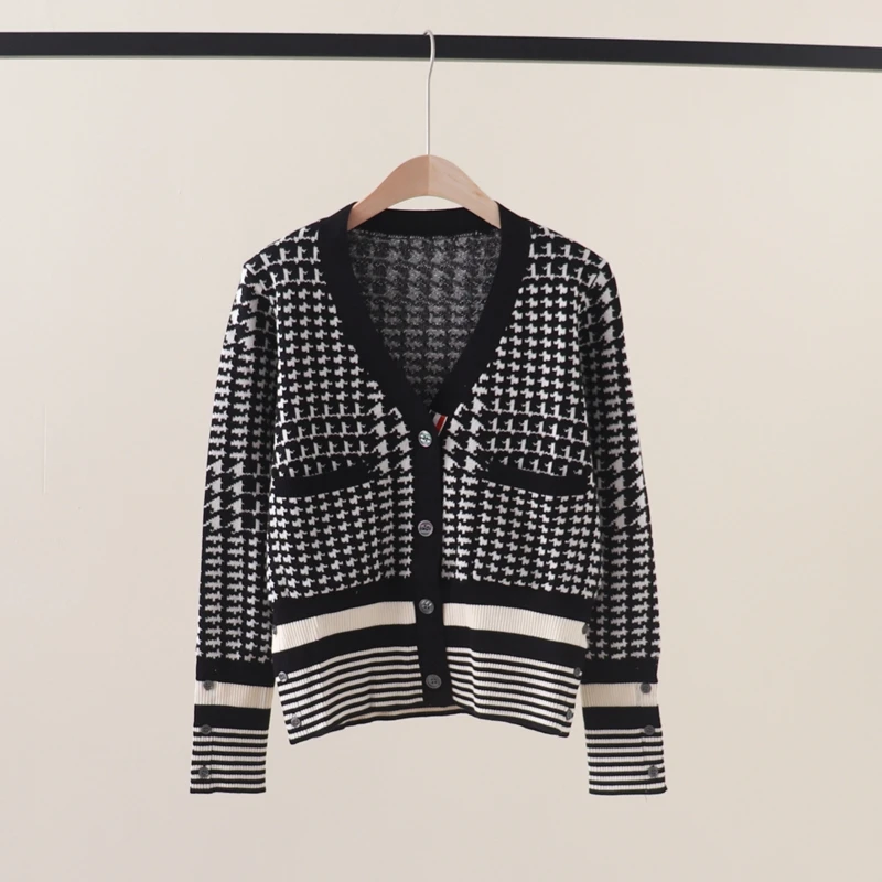 

Knitted cardigan women's new autumn and winter bird check color matching loose outer sweater jacket trend