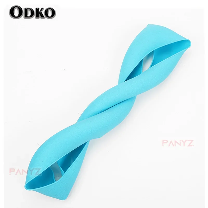 Car silicone steering wheel cover men's and women's fashion non-slip grip cover universal four seasons thin section soft