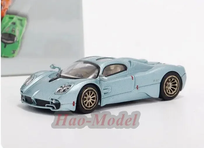 Pagani 1/64 For Utopia RM Car Model Alloy Diecast Simulation Toys Boys Birthday Gifts Hobby Display Ornaments Green/Blue