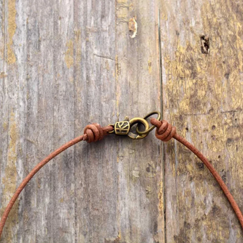 New Women Necklaces Natural Stone Gilded Leaf Leather Cord Pendant Necklace Fashion Jewelry Accessories Femme Dropshipping