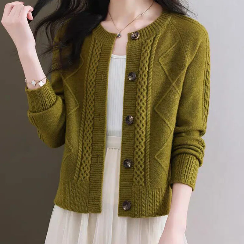 Autumn Winter Vintage Short Style Knitted Cardigan Women Clothing New Fashion Casual Loose Sweater O-neck Single Breasted Tops