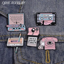 Pink Telephone Record Player Tape Brooch Badge Enamel Pin Music Lapel Backpack Wholesale Men Women Jewelry Friends Accessories