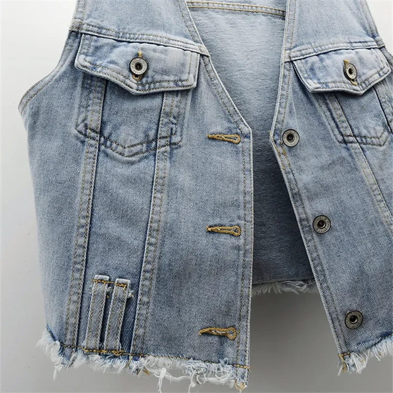 Vintage Hellblau V-ausschnitt Große Tasche Denim Weste Frauen Dünne Kurze Cowboy Weste Sommer Dünne Ärmellose Jeans Jacken Weibliche